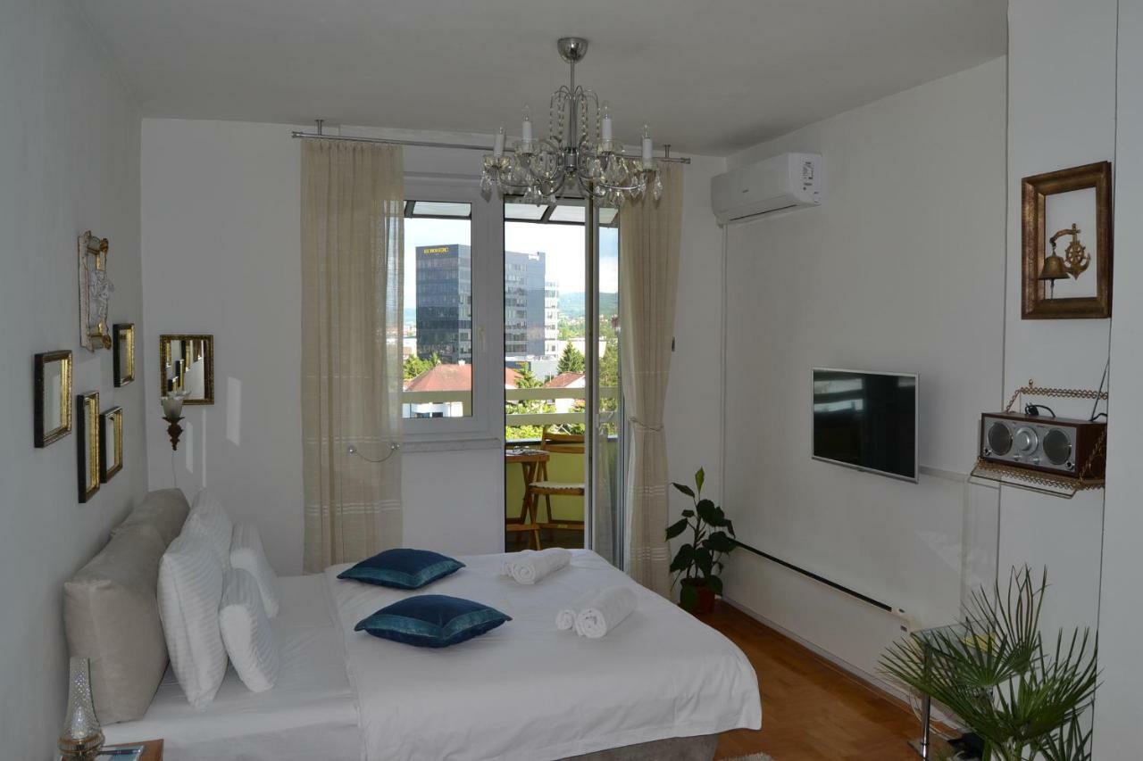 Apartment Crystal Banja Luka Luaran gambar